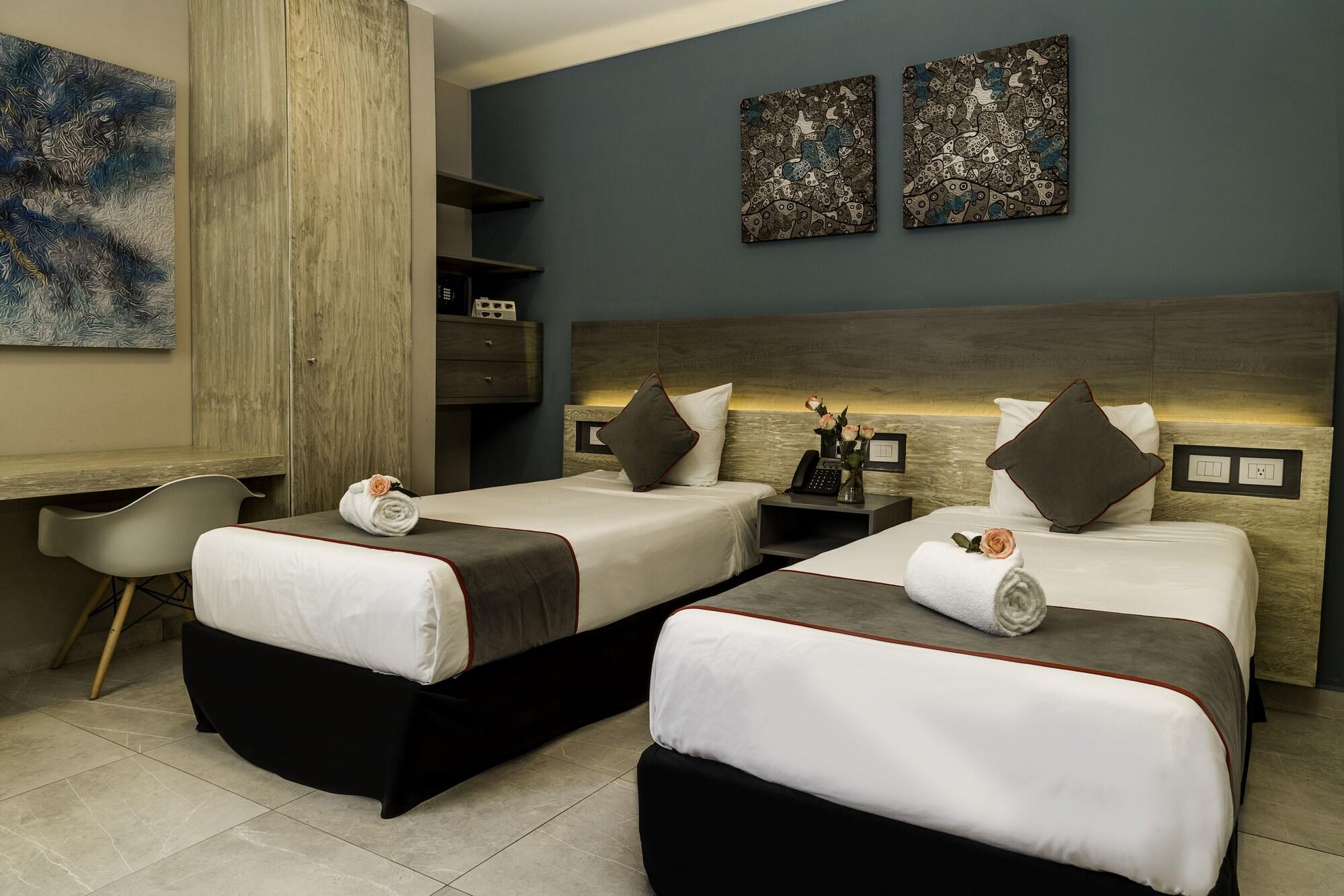 Bfh Attraction Deluxe Hotel Playa del Carmen Esterno foto