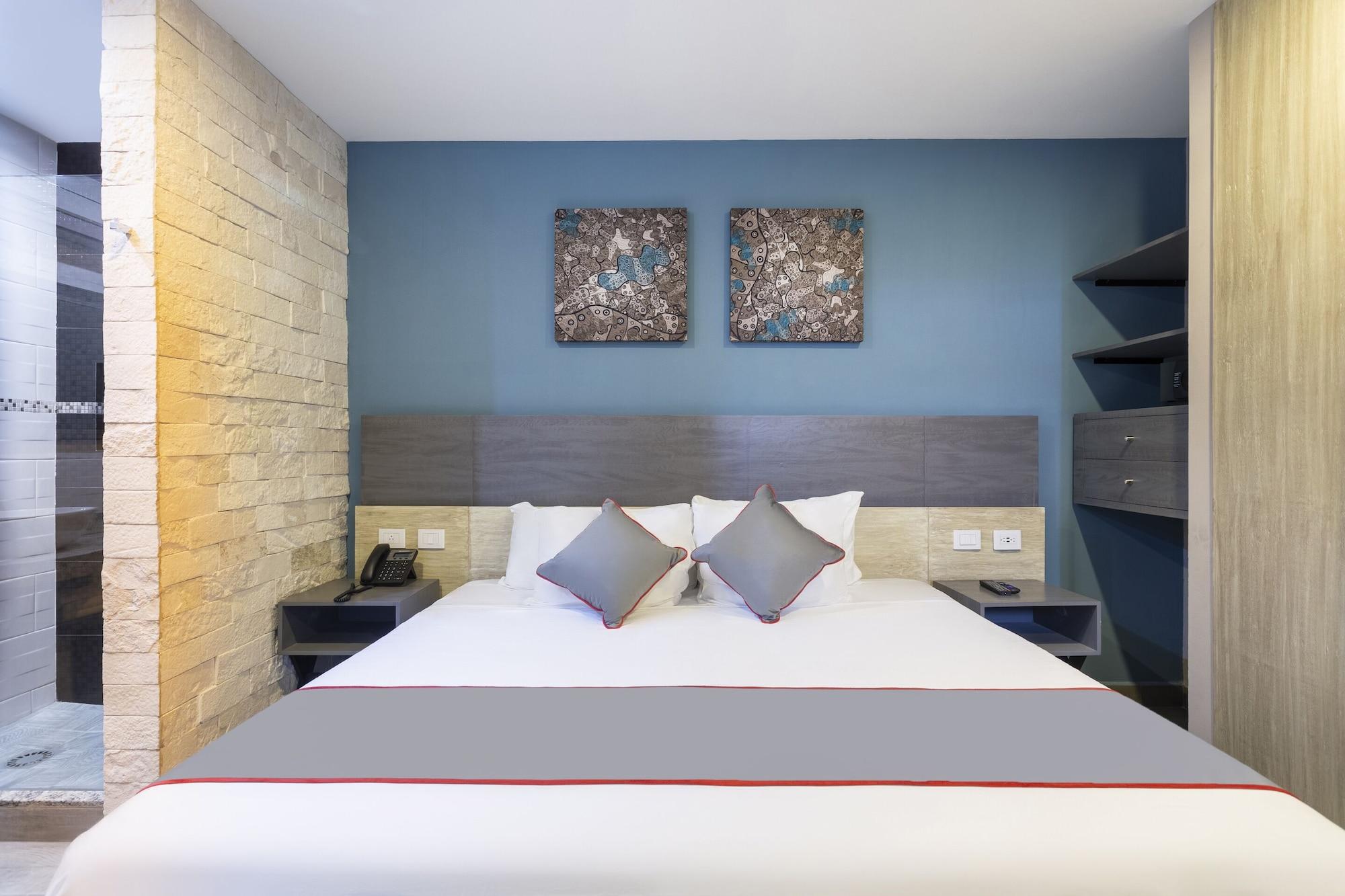 Bfh Attraction Deluxe Hotel Playa del Carmen Esterno foto